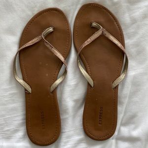 Express flip flops